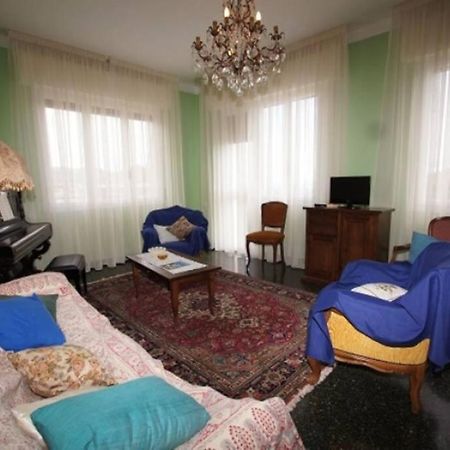 Casa Belvedere Диано Кастело Екстериор снимка