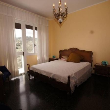 Casa Belvedere Диано Кастело Екстериор снимка